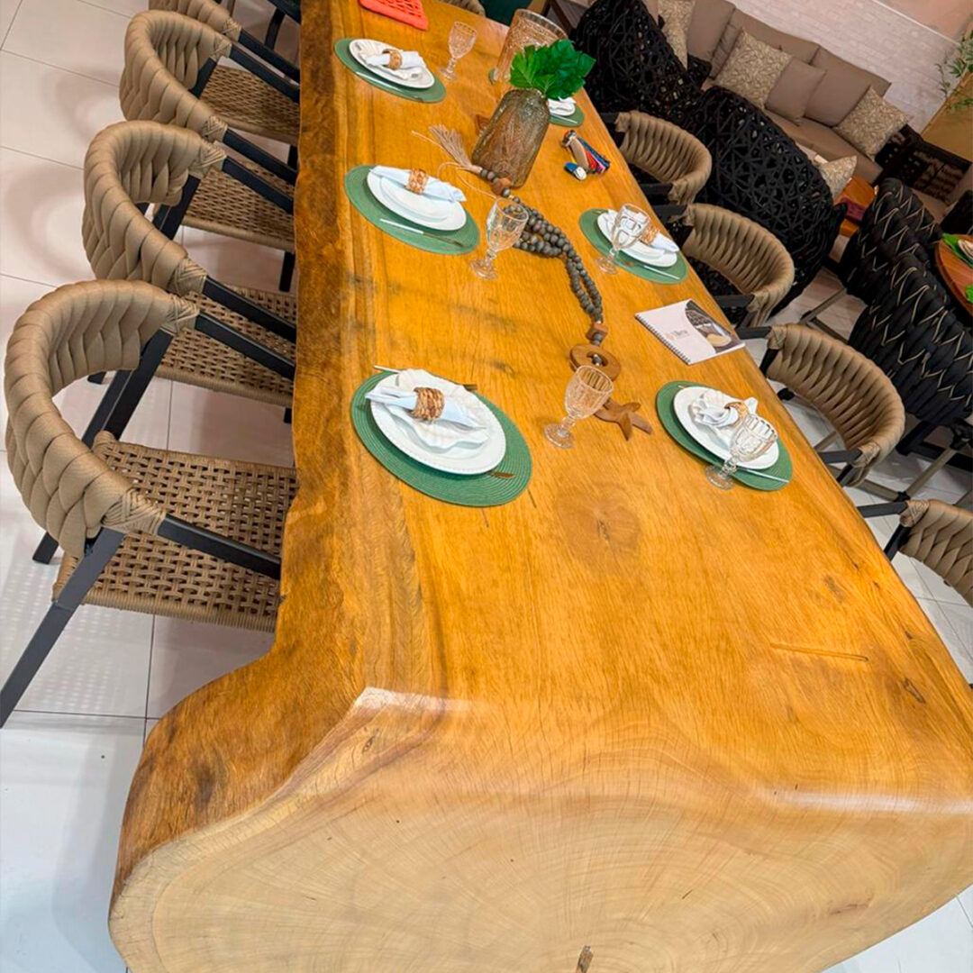 Milene Móveis - Mesa Cascata 9 Lugares